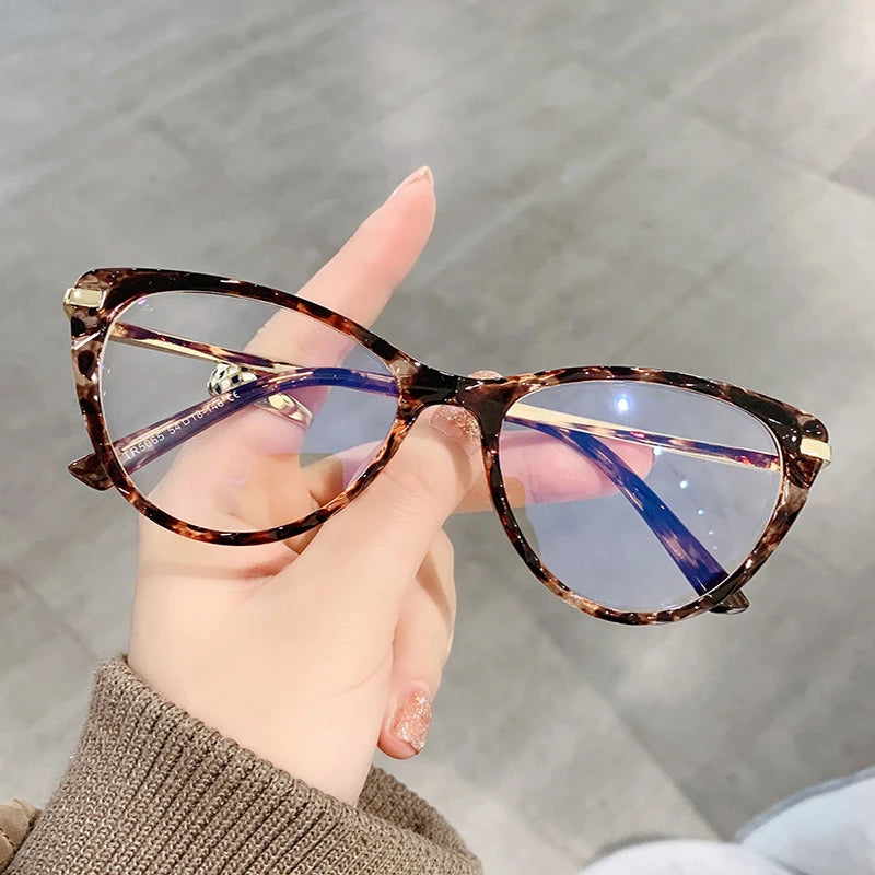 New Sexy Cat Eye Glasses Women Anti Blue Light Transparent Eyewear Brand Designer Vintage Clear Eyeglasses Optical Frame Oculos