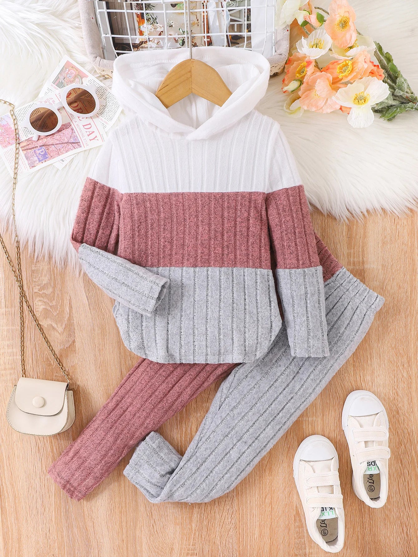 2PCS  Autumn And Winter New Style For Girls 2-7 Years Old, Comfortable And Cute Pink Matching White Gray Pit Strip Suit